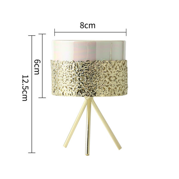 Pearl ceramic plant pots in modern