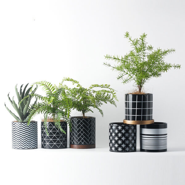 Square pattern ceramic flowerpot with minimal style